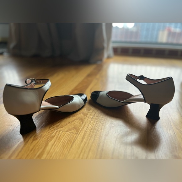 Anyi Lu Shirley Pumps, Size 40 - Picture 3 of 8